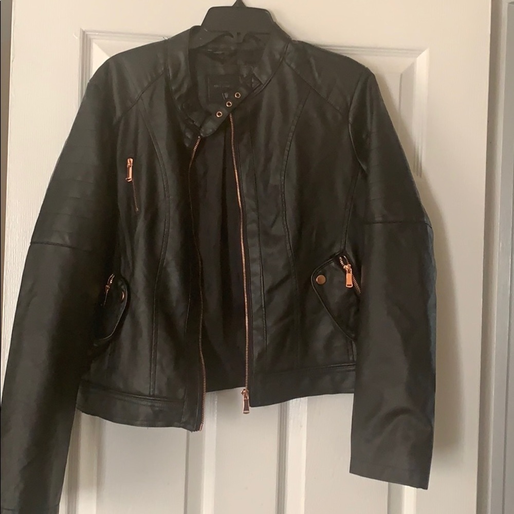 Leather jacket (fake)